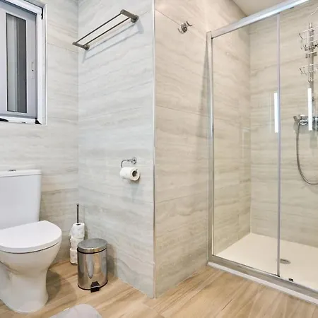 Fairways Modern - Perfect For Families *