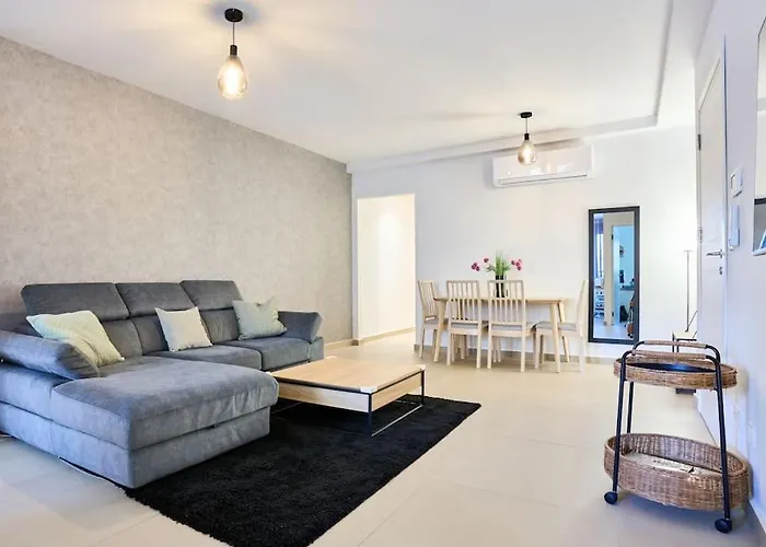 Fairways Modern - Perfect For Families Appartement *